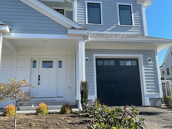 6 Hennery Way, Medfield, MA 02052