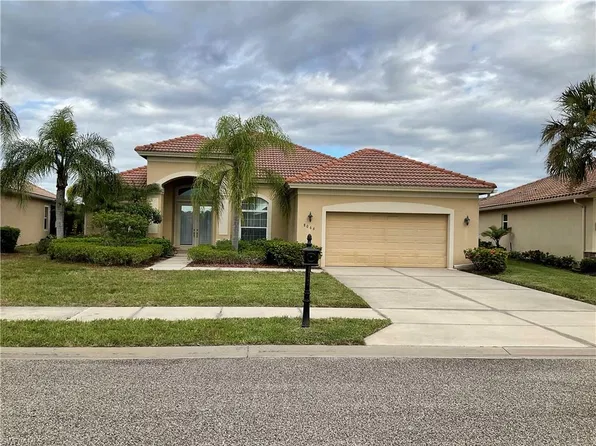 8066 Princeton Dr, Naples, FL 34104