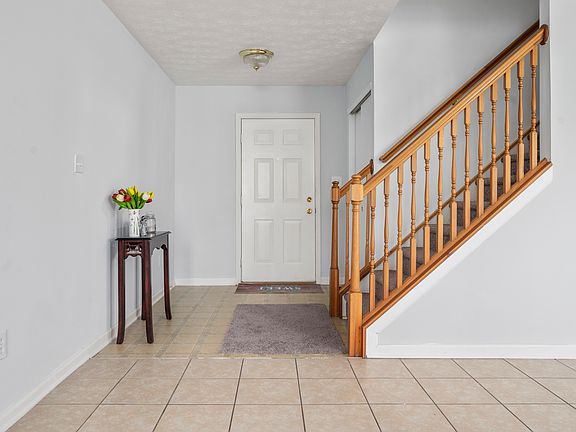5th image of 7238 Parklake Cir
