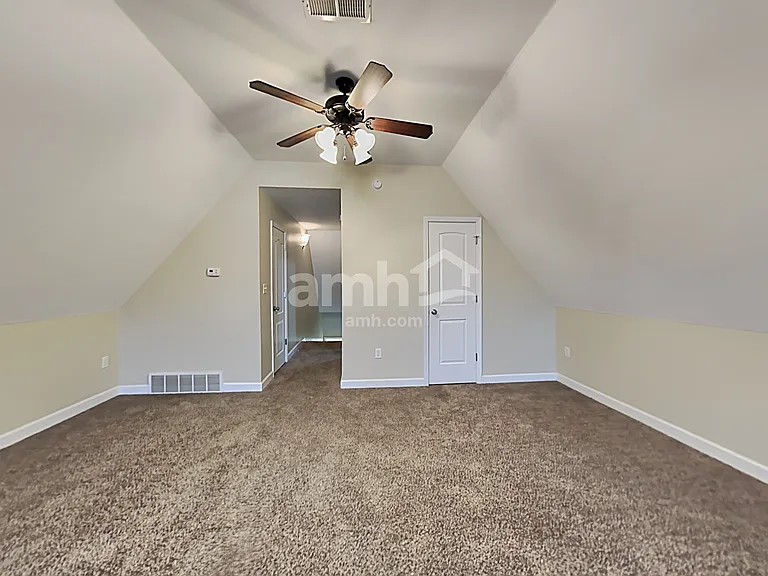 375 Vaiden Ridge Dr N — Photo 19