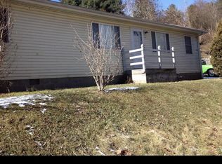 260 Newmans Branch Rd, Milton, WV 25541