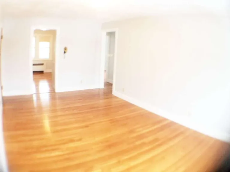 192 Holbrook Rd #4 — Photo 1
