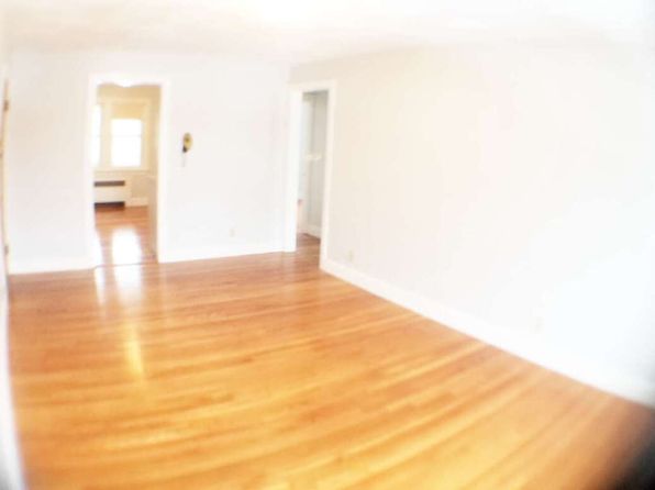 192 Holbrook Rd #4