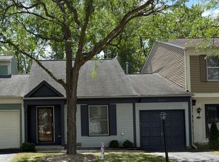 357 W Tanglewood Ave, Palatine, IL 60067
