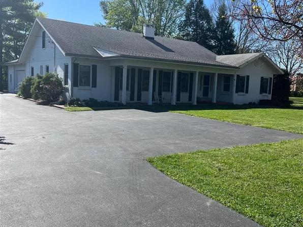 1112 S Park Dr, Bowling Green, KY 42103