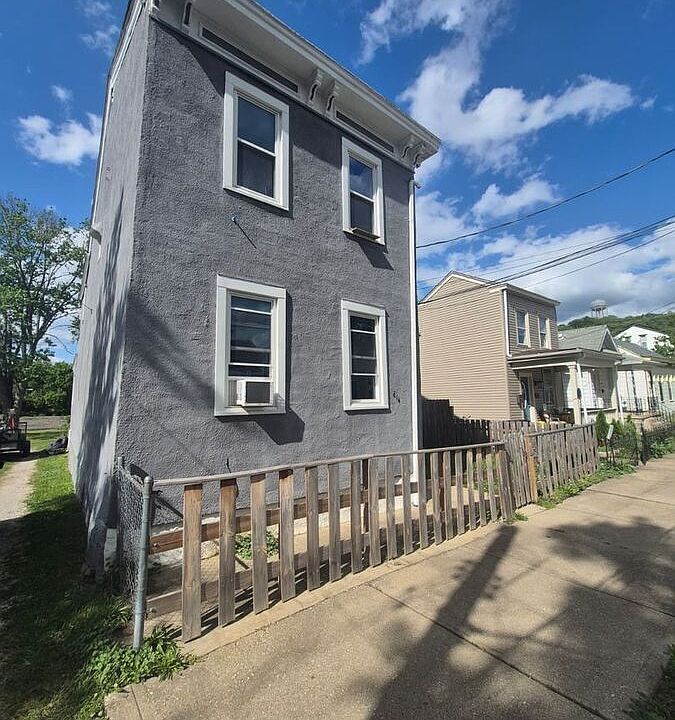 1st image of 614 E 16th St #2
