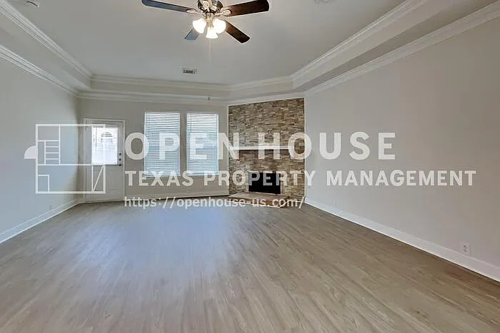 4 bed, 3.5 bath, 3084 sqft, $2,550 — Photo 3