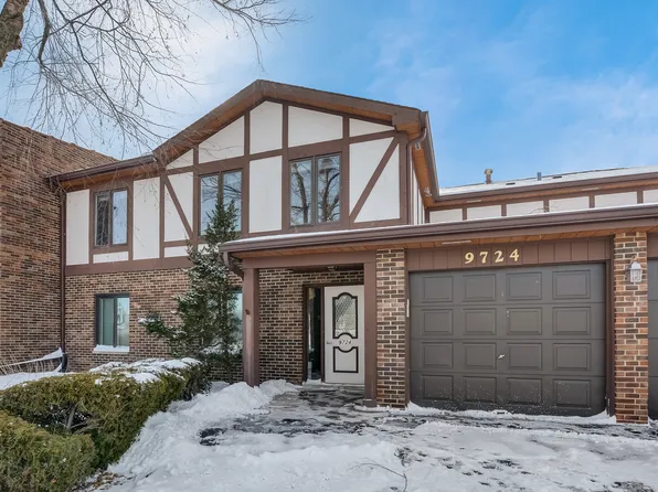 9724 W Creek Rd APT E2, Palos Park, IL 60464