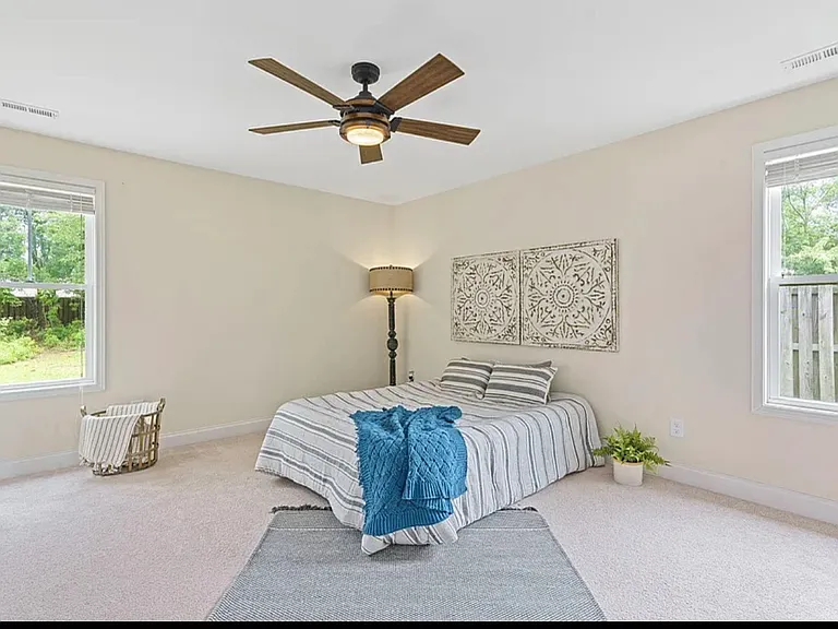 107 Holly Tree Ln — Photo 6