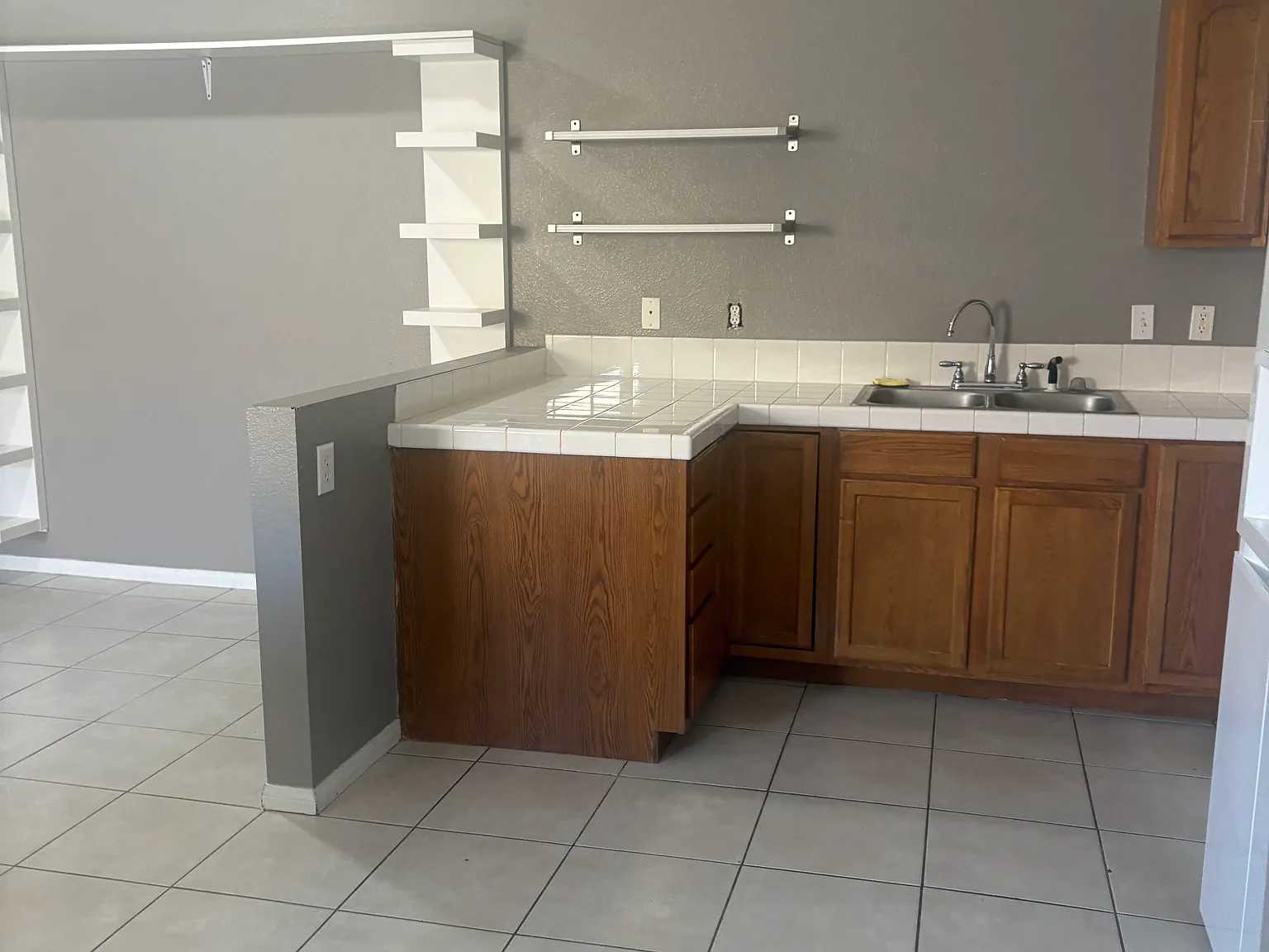 2 bed, 1100 sqft, $1,500 — Photo 4