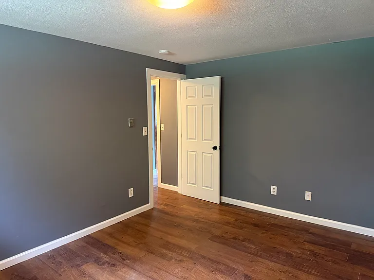 12 White Oak Rd #A — Photo 7