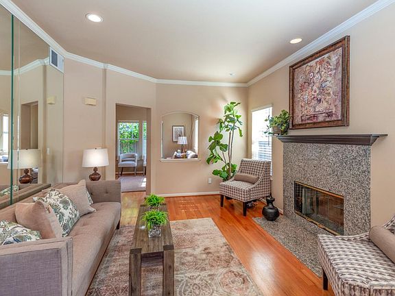3rd image of 109 Treseder Ct