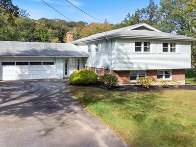 30 Meadow Drive, Gales Ferry, CT, 06335