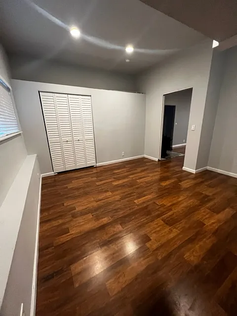 1 bed, 1000 sqft, $1,925 — Photo 4