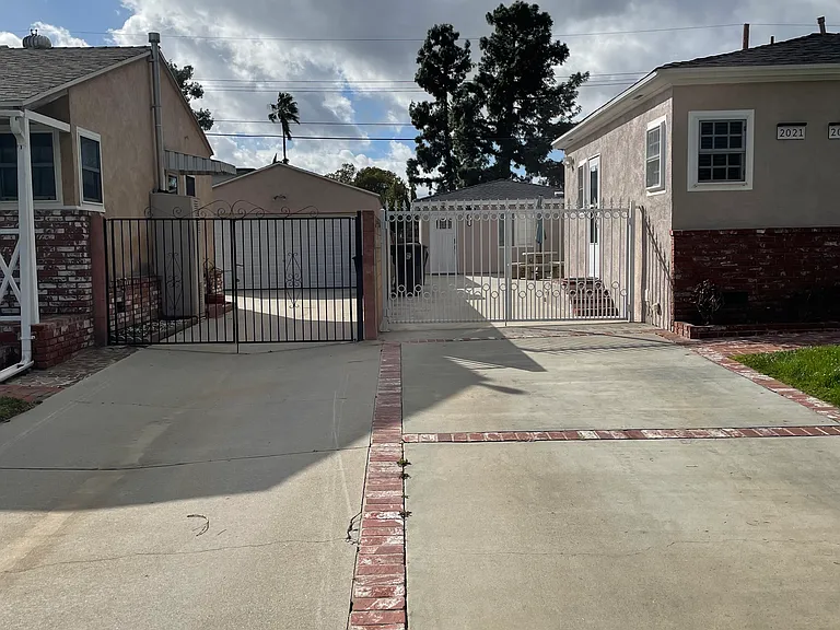 2019 N Maple St — Photo 22