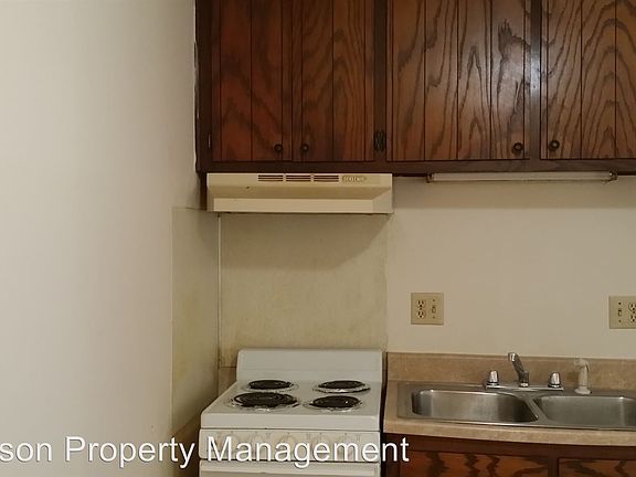 3rd image of 1104 W McCarty St APT 104