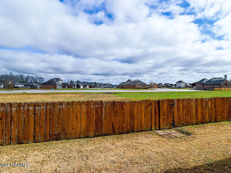 228 Crenshaw Dr — Photo 22