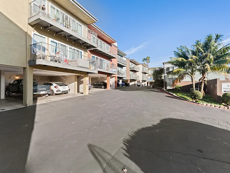 228 Las Flores Dr #19 — Photo 12