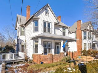 513 Locust Ave APT B, Charlottesville, VA 22902