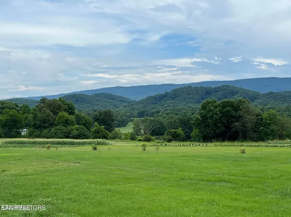 3220 Best Rd, Maryville, TN 37803