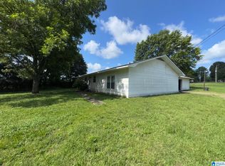 88 Sweetheart Ln, Oxford, AL 36203