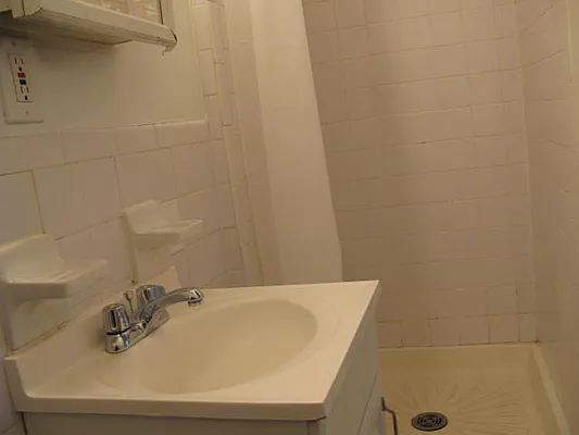 Rented by Roseann Lettieri Realty | media 8