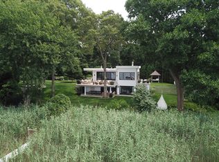 51 Dumar Dr, Sag Harbor, NY 11963