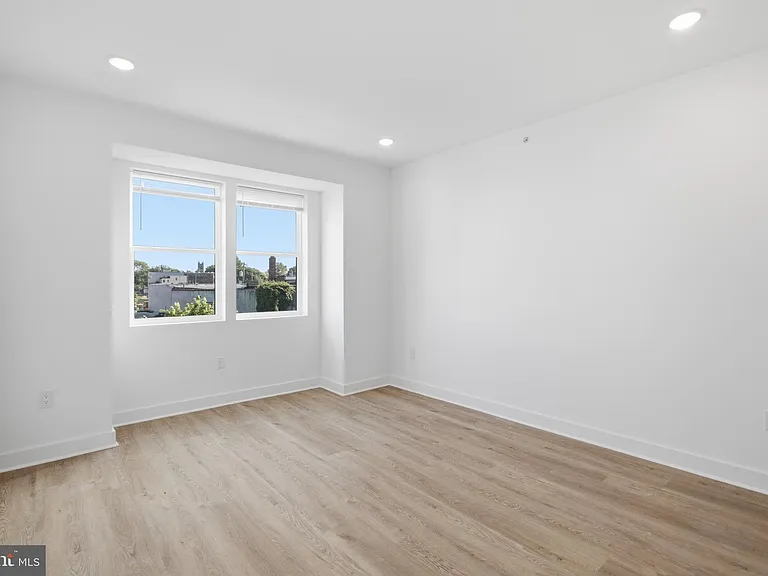 1018 W Arizona St — Photo 23