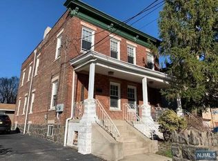 295 Whiteman St #2, Fort Lee, NJ 07024