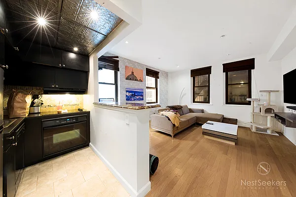 Rented by Nest Seekers International | media 19