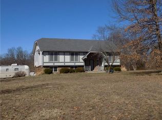 19524 S Hoover Rd, Pleasant Hill, MO 64080