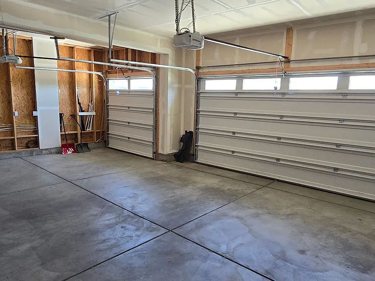 14553 Holstein Dr — Photo 18