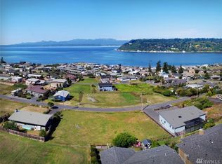 8191 Cultus Dr, Clinton, WA 98236