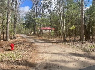 932 E River Rd, Muskegon, MI 49445