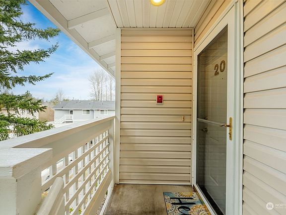 4th image of 12436 SE 272nd Place #D-202