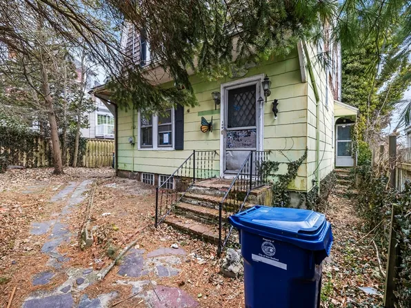 106 7th St, New Bedford, MA 02740