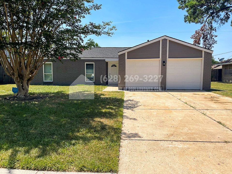 1st image of 12319 Blue River Dr