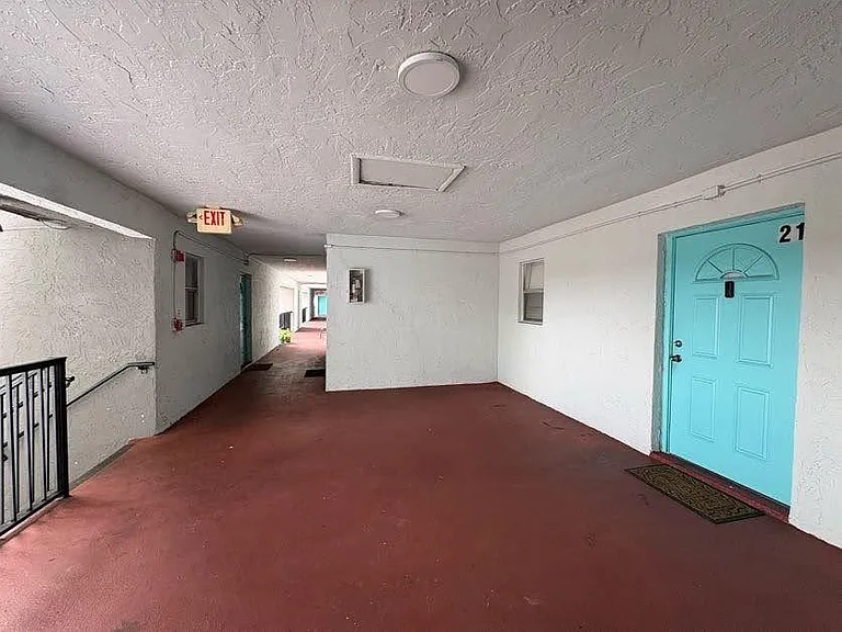 6000 NW 7th St #22 — Photo 3