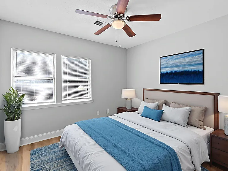 Bellview Apartments — Photo 2
