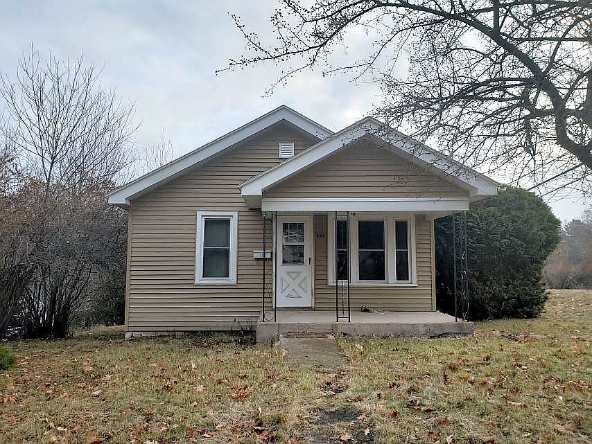 1st image of 300 Wilson Ave