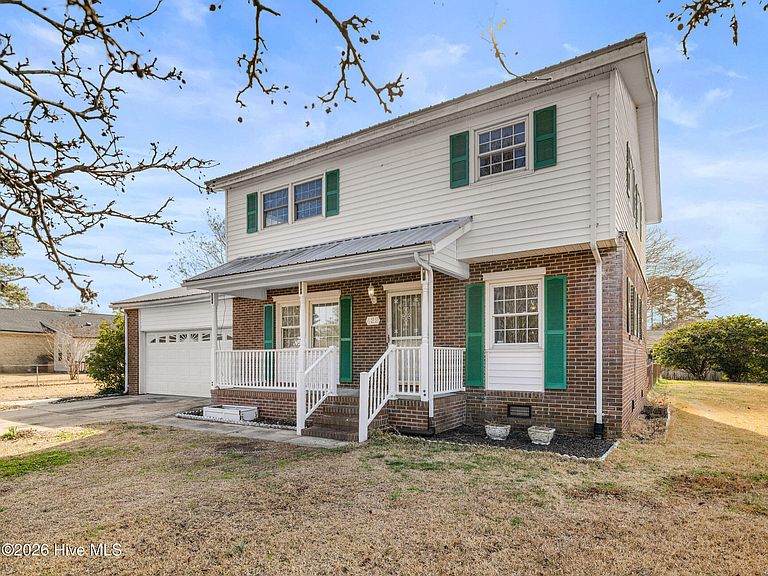 Listing photo 4