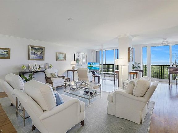 5th image of 5601 Turtle Bay Dr APT 802