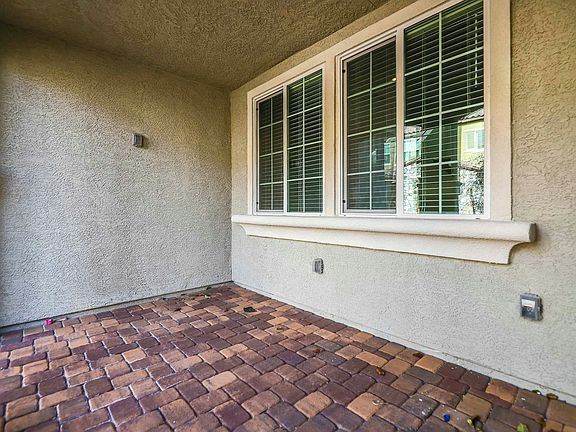 Patio w/Electrical Outlets for TVs, Heat Lamps, Etc.