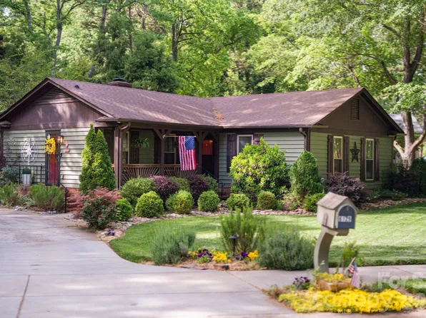 6129 Old Meadow Rd, Charlotte, NC 28227