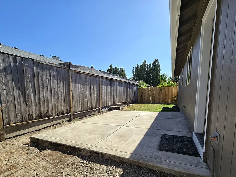 4631 Cherrybud Ct SE — Photo 14