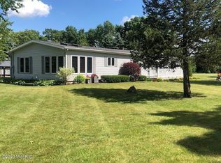 221 S Patterson Rd, Wayland, MI 49348