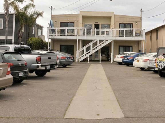 4th image of 6761 Del Playa Dr APT 201