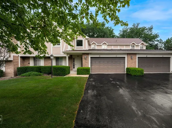 435 Somerset Ct APT B, Aurora, IL 60504