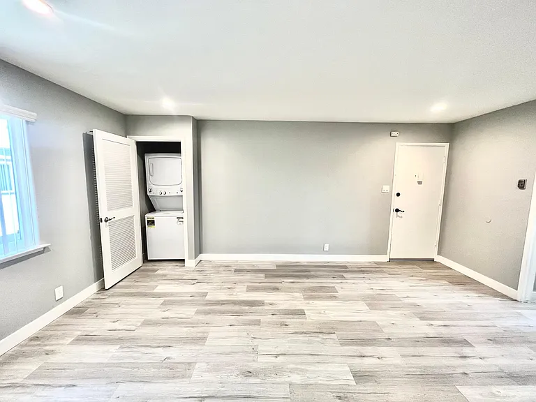 1113 Haddon Dr #1 — Photo 12