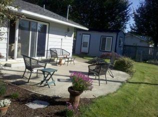 4111 3rd St, Tillamook, OR 97141